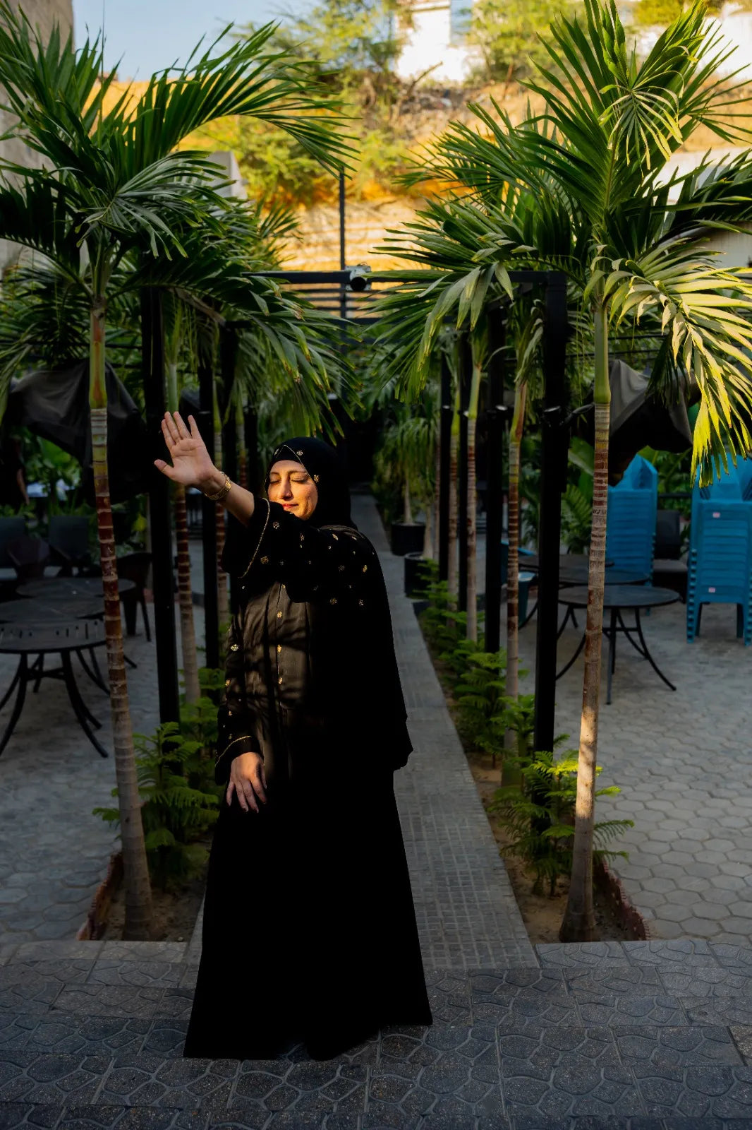 Noora Aswad Handmade Arabian Bride Abaya by Uroosa Vayani