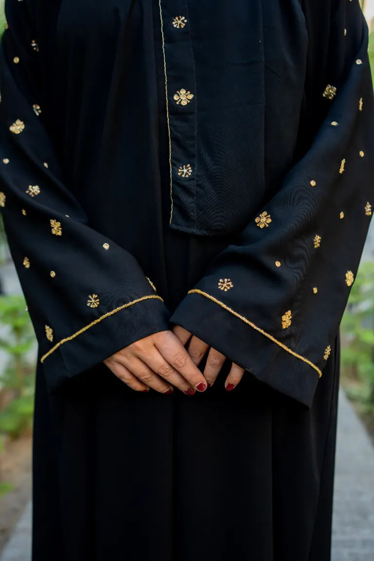 Noora Aswad Handmade Arabian Bride Abaya by Uroosa Vayani