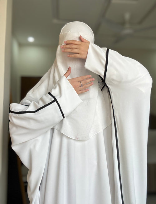 Mina by Momin Arabian Bride Abaya by Uroosa Vayani