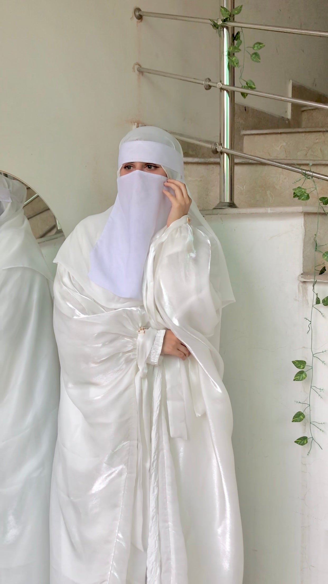 Sheesha Shimmer Elegance – Bridal & Umrah Abaya by Uroosa Vayani