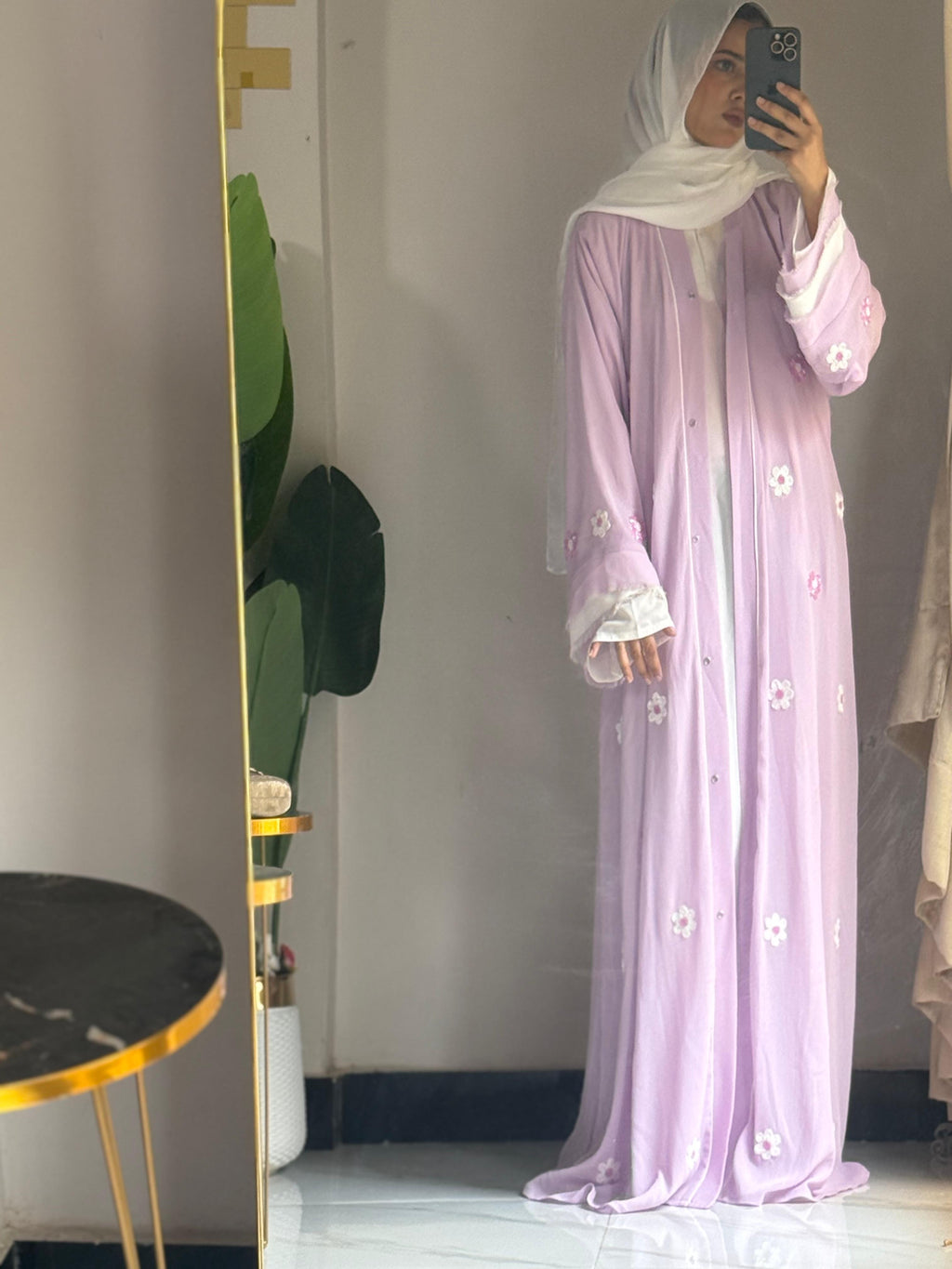 Zahrat Al-Fajr Handmade Arabian Bride Abaya by Uroosa Vayani